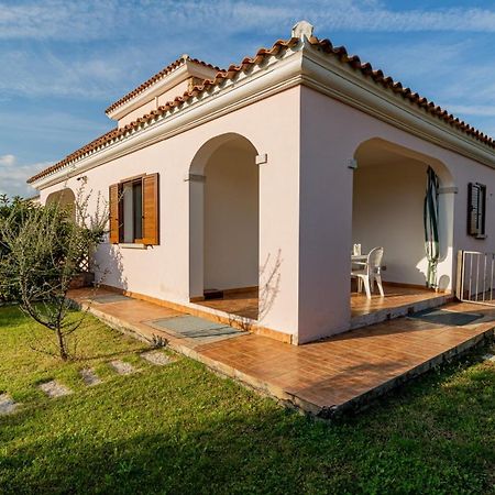 Appartamento Residenziale Trilocale 6 Posti Letto Via Sardegna San Teodoro Сан Теодоро Екстериор снимка