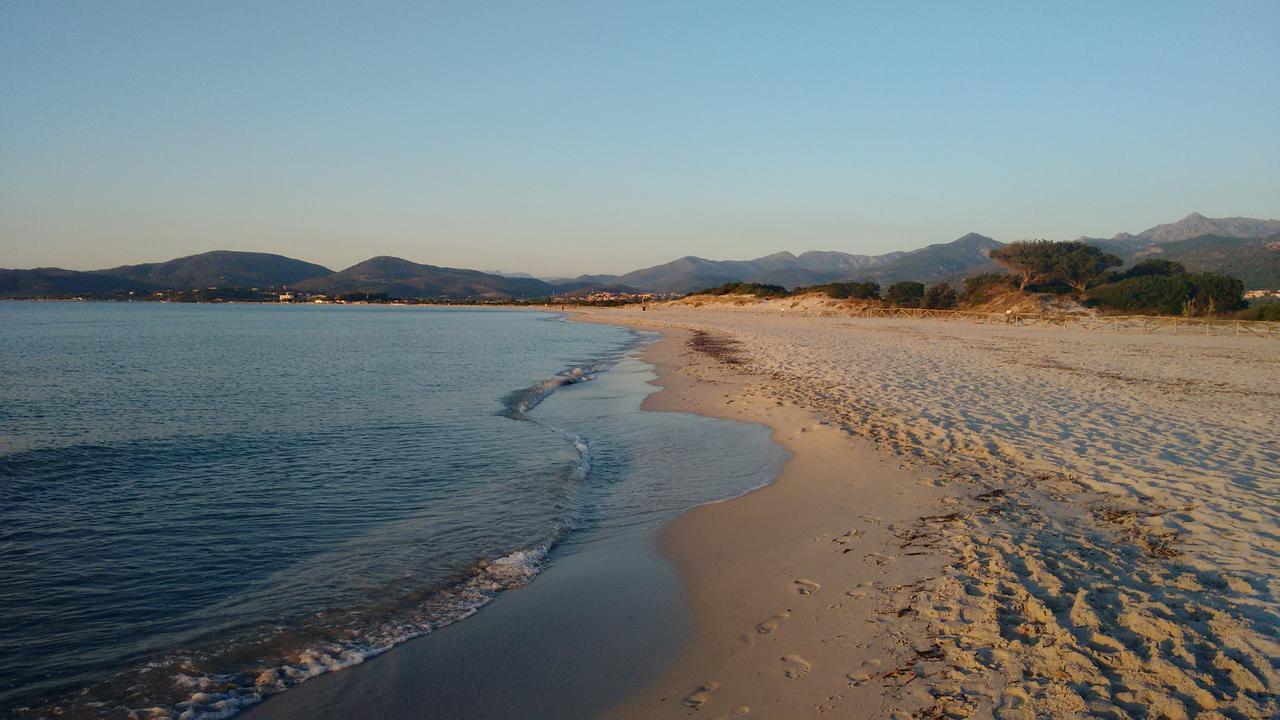 Appartamento Residenziale Trilocale 6 Posti Letto Via Sardegna San Teodoro Сан Теодоро Екстериор снимка