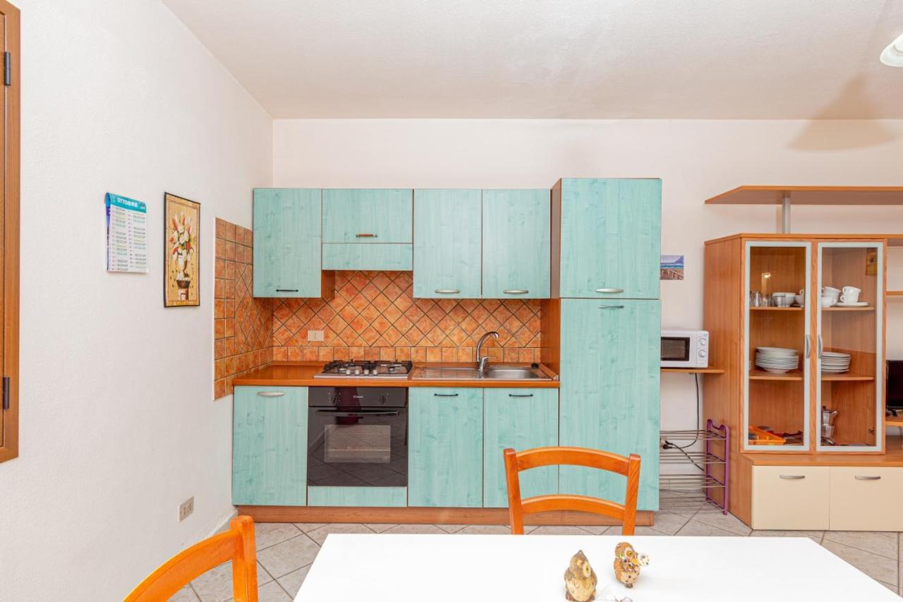 Appartamento Residenziale Trilocale 6 Posti Letto Via Sardegna San Teodoro Сан Теодоро Екстериор снимка