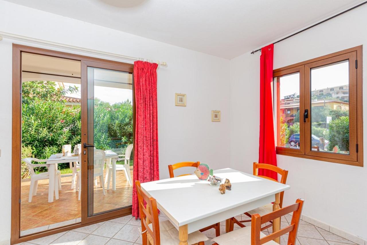 Appartamento Residenziale Trilocale 6 Posti Letto Via Sardegna San Teodoro Сан Теодоро Екстериор снимка