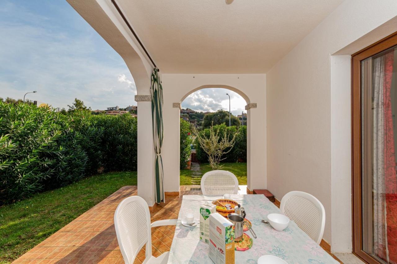 Appartamento Residenziale Trilocale 6 Posti Letto Via Sardegna San Teodoro Сан Теодоро Екстериор снимка