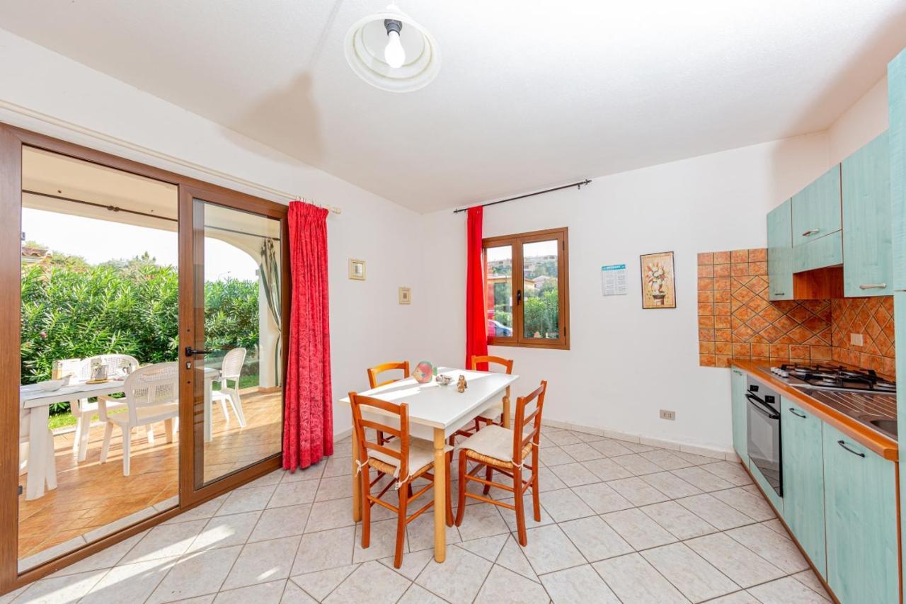 Appartamento Residenziale Trilocale 6 Posti Letto Via Sardegna San Teodoro Сан Теодоро Екстериор снимка